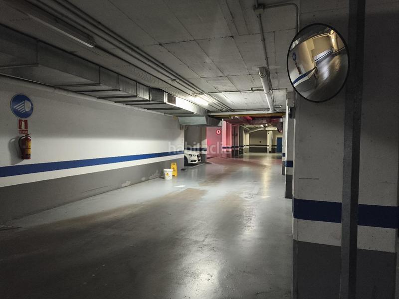 Foto 05fa2c97-e10c-439c-bd90-f7db7c86f4f3. Autoparkplatz in Romareda Zaragoza