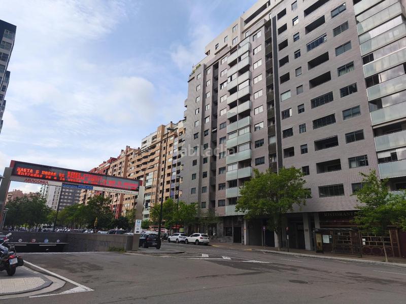 Foto b6f5b2d6-1709-4745-a2d7-2246465fb2b1. Autoparkplatz in Romareda Zaragoza