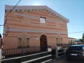 Casa a Botorrita. Casa independiente en venta  oportunidad única en zaragozadescub