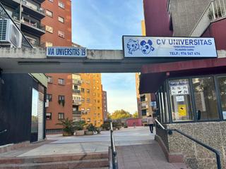 Pis en Romareda. Se vende piso en via universitas, en una ubicacin excelente jun