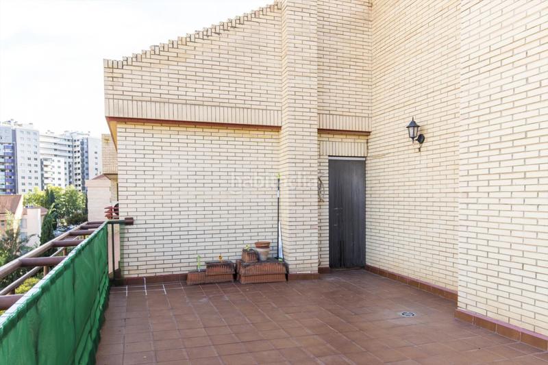 Foto ce7d064e-14f7-4f0c-8090-8b94efebcdf3. Attique dans La Bozada - Parque Delicias Zaragoza