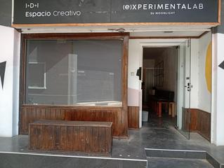 Lloguer Local Comercial a Plaza san pedro nolasco  4. Descubre este acogedor local de 60 metros cuadrados en la vibran
