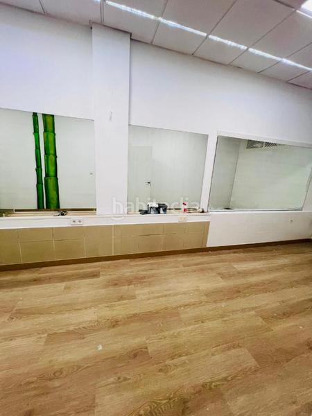 Foto 4ff79e25-fa78-4e91-a81a-4ed87b7a8da7. Alquiler local comercial traspaso de licencia de actividad y contenido con un alquiler atractivo.local totalmente acondicionado. actualmente escuela de yo en Zaragoza