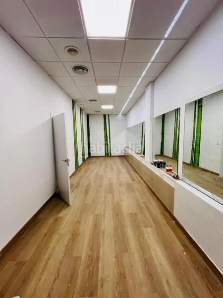 Foto 85aa9b1d-490e-4ce4-8888-3790b905b7c0. Alquiler local comercial traspaso de licencia de actividad y contenido con un alquiler atractivo.local totalmente acondicionado. actualmente escuela de yo en Zaragoza