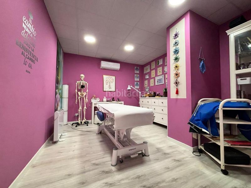 Foto ff6315ac-a4b1-43fe-a3ec-e39782f0a98e. Alquiler local comercial descubre este increíble local en alquiler en Miralbueno! con una superficie de 62 metros cuadrados, este espacio es perfecto para en Zaragoza