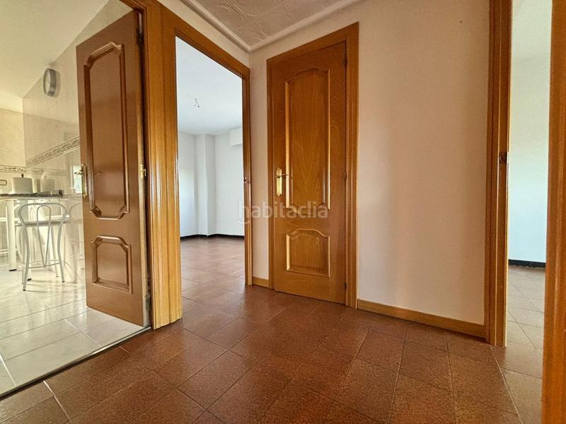 Foto ff14cbc1-a14e-4579-97e2-547d595e3b4e. Pis a Parque Palomar - Bombarda Zaragoza