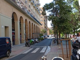 Lloguer Local Comercial a Universidad San Francisco. Descubre este espectacular local en alquiler, ideal para emprend