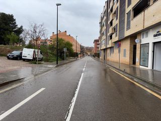Lloguer Local Comercial a Miralbueno. Alquiler de local en calle de fernando orozco, 15