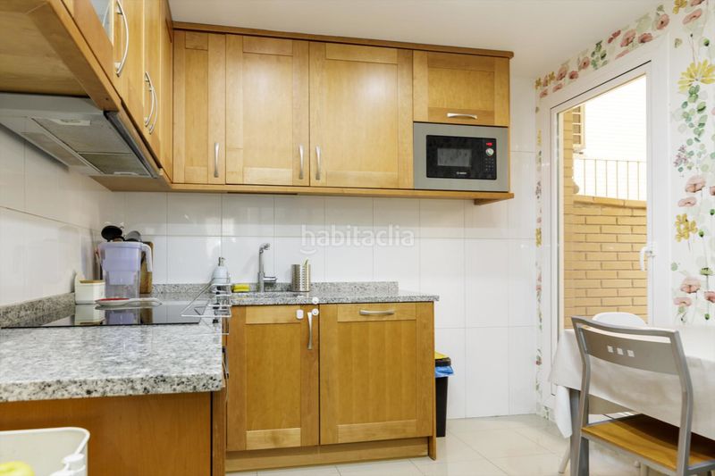 Foto dbc59178-caad-4ff4-8050-5336b198f450. Pis amb piscina a Miralbueno Zaragoza