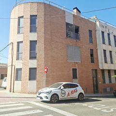 Flat en Miralbueno. Oficina acondicionada como vivienda, ideal para vivir, trabajar