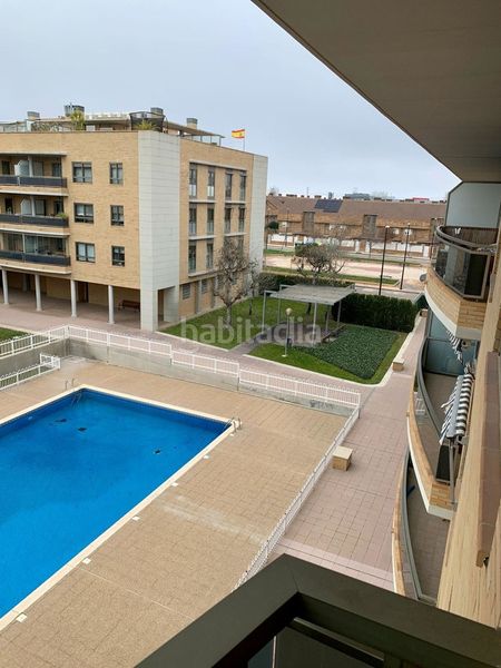 Foto 8c3a6b25-f408-4f23-b412-b3f089d4bbbb. Dúplex amb piscina a Miralbueno Zaragoza