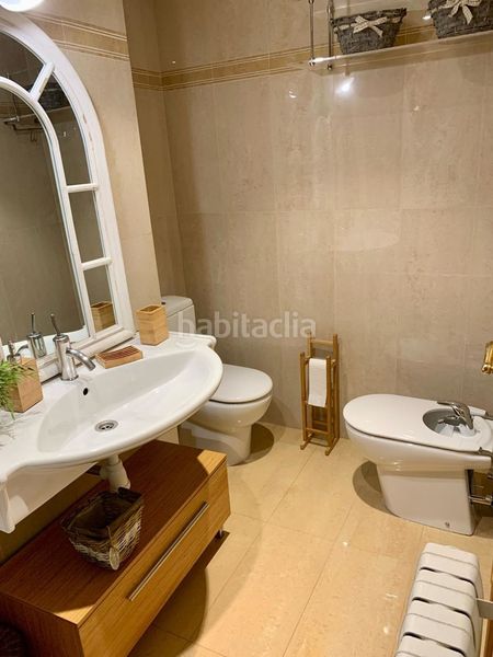 Foto b70c6047-32b7-487b-8a70-bdb758defd02. Dúplex amb piscina a Miralbueno Zaragoza