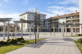 Dúplex a Miralbueno. Ático plaza lagos azules