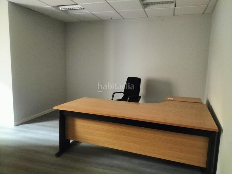 Foto b56e8aaf-34e0-460a-8730-2aa80d397173. Oficina a Alfonso Zaragoza