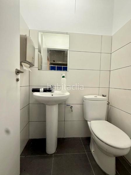 Foto 6548b3f7-acd6-4432-8a03-f1eb927bd001. Business premise in carrer dels almogàvers 83 in El Parc i la Llacuna del Poblenou Barcelona