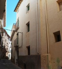 House  Real baja. Se vende casa con cochera en villarroya de la sierra