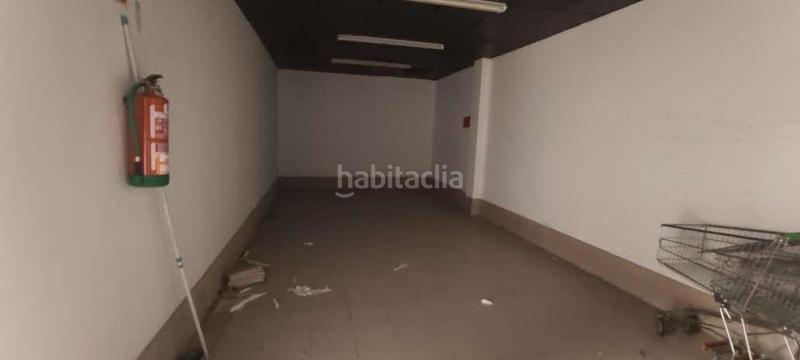 Foto a7257028-80a1-41c2-8f6c-27e3552a5ad9. Location local commercial dans Grancasa Zaragoza
