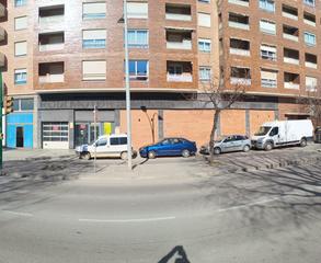 Location Local commercial  Diputación. Se alquila local en avenida diputación
