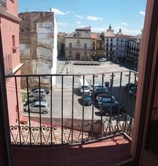 Estudi  Gotor. Se vende estudio amueblado