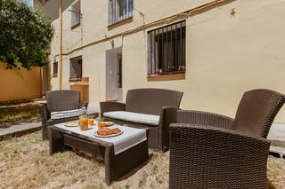 Miete Erdgeschoss  Barrio nuevo. Se alquila apartamento de 2 habitaciones
