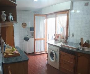 Flat  La muralla. Se vende piso de 4 habitaciones en maluenda