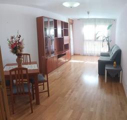 Alquiler Piso  Donantes de sangre 2. Se alquila piso amueblado de 3 habitaciones