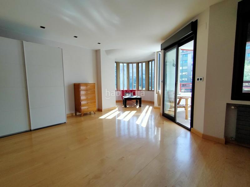 Foto 0678faab-5578-4c70-8788-69f83f52536d. Rent flat with heating parking in Paseo Constitución - Las Damas Zaragoza