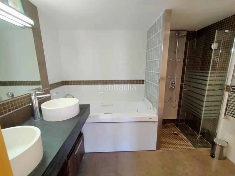 Foto bf2611f3-1598-4fe6-82a4-74351def3caa. Rent flat with heating parking in Paseo Constitución - Las Damas Zaragoza