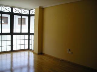 Location Appartement  San nicolás de francia. Se alquila piso sin muebles
