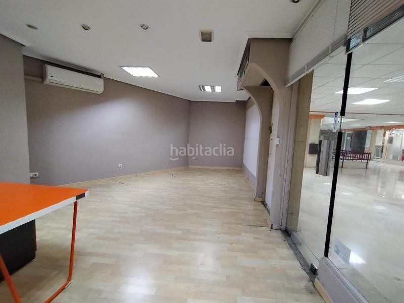 Foto 7fe3703c-47a3-40b0-a080-ddcc557a3c6a. Lloguer local comercial a La Granja Zaragoza