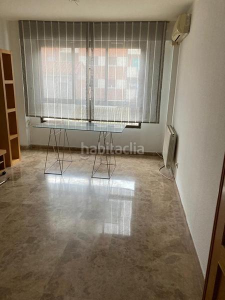 Foto 0b660c2f-c41f-4d08-b7fb-14d23ddb8ce3. Affitto piccolo appartamento con riscaldamento parcheggio in Zaragoza