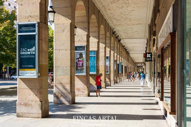 Foto f5cb6f64-e9e8-4c08-87c6-ab23cd68ca6d. Pis amb calefacció aparcament a Paseo Constitución - Las Damas Zaragoza