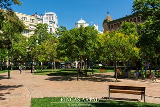 Etagenwohnung  Paseo de la constitucion. Se vende! exclusiva vivienda señorial con 2 terrazas y galería,