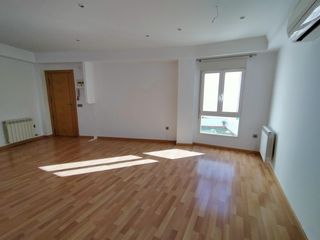Rent Flat  De florida. Piso en alquiler en pleno centro de zaragoza! reformado y listo