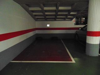Lloguer Aparcament cotxe  Del doctor casas