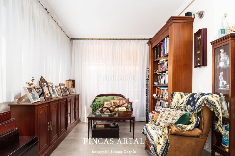 Foto 0442b041-5645-45c5-b331-3d5d6f3c2d13. Casa amb calefacció aparcament piscina a Montecanal Zaragoza