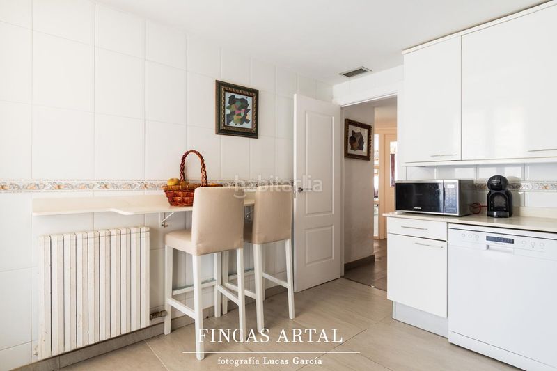 Foto 0dbbb1d3-af0f-474d-a1ba-9fe91f069660. Casa amb calefacció aparcament piscina a Montecanal Zaragoza