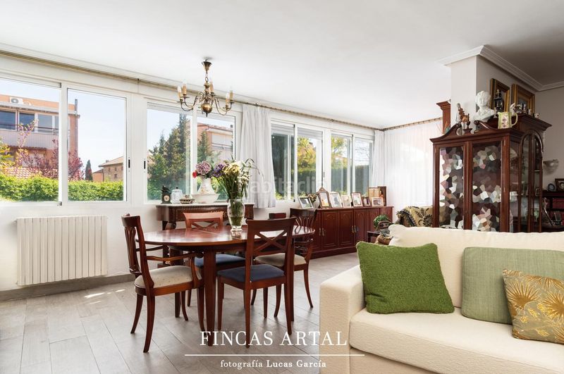 Foto 0e41b64b-87ca-4aa0-9306-b5f0a54617dd. Casa amb calefacció aparcament piscina a Montecanal Zaragoza