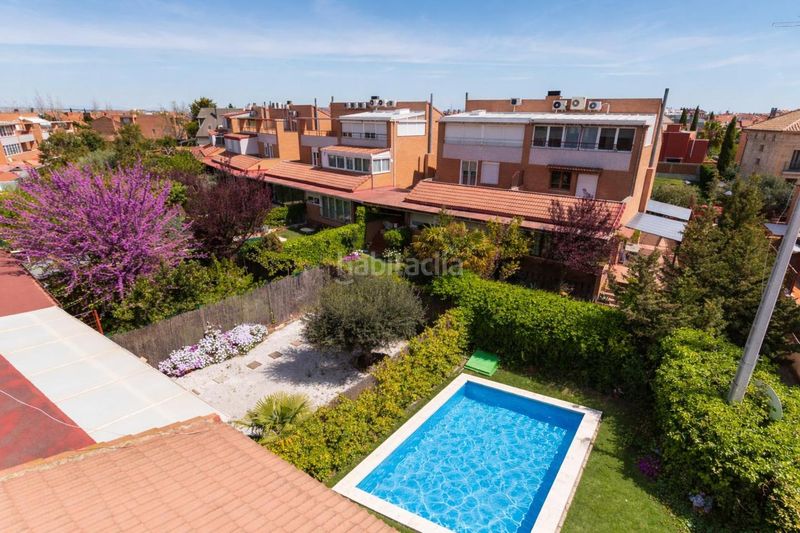 Foto 17c9ede8-a11e-419a-aaac-c961b9eb589f. Casa amb calefacció aparcament piscina a Montecanal Zaragoza