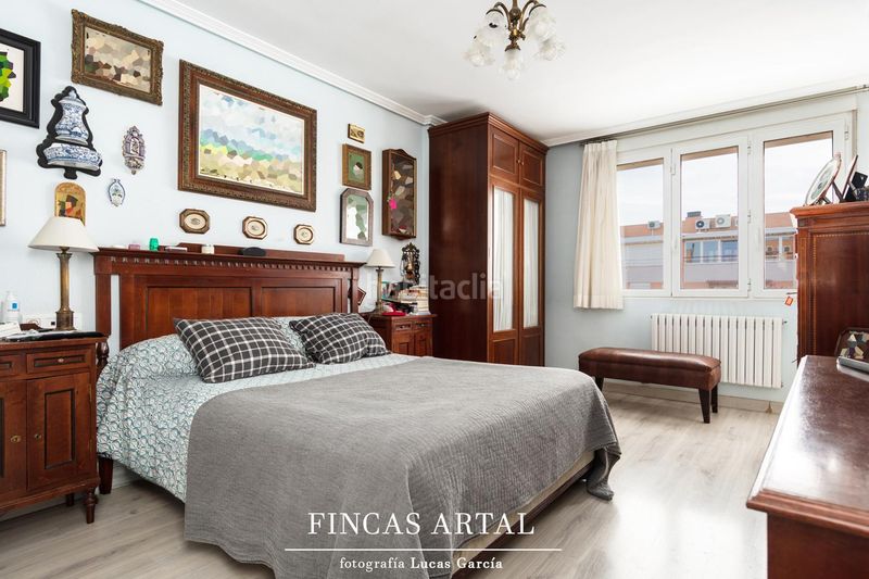 Foto 4240cd25-69bf-492b-b121-8b9d79dfe31d. Casa amb calefacció aparcament piscina a Montecanal Zaragoza