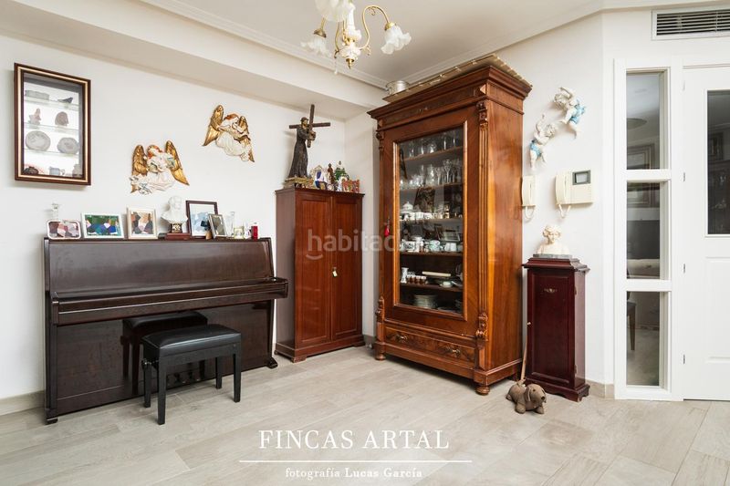 Foto abf10b2e-d077-4da9-afe3-196928049e3c. Casa amb calefacció aparcament piscina a Montecanal Zaragoza