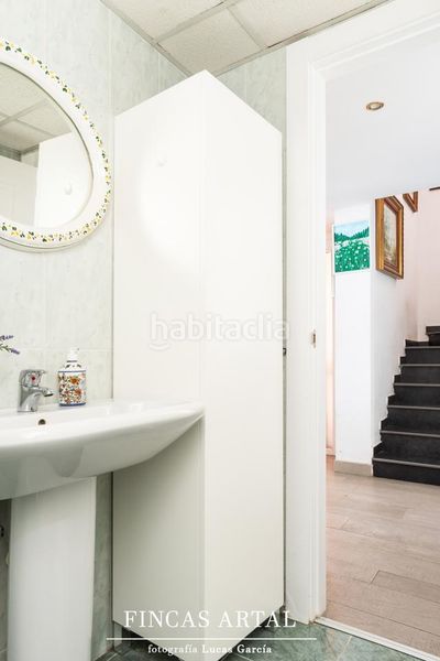 Foto ce86eadd-85eb-4b4f-adee-73b0e5012edb. Casa amb calefacció aparcament piscina a Montecanal Zaragoza