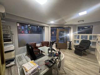Local Comercial  Del compromiso de caspe. Oportunidad única en las fuentes! local esquinero reformado con