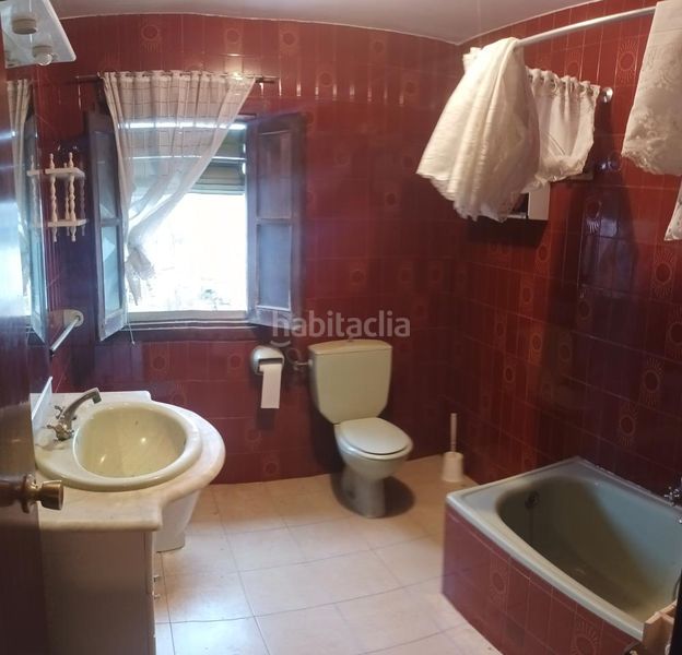 Foto 111e75ea-9ca9-42b0-ae75-b7a82b6e1626. Edificio oportunidad para inversores en Ateca