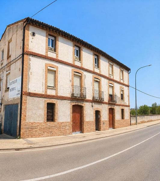Foto da43f240-f660-4e99-981c-1f09dab915f2. Edificio oportunidad para inversores en Ateca