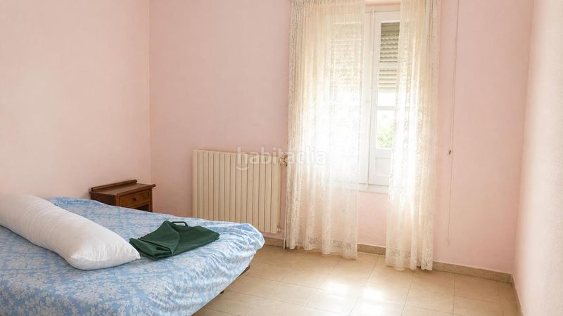 Foto f28466e1-fbee-49b6-a2b6-1bb9275292e6. Edificio oportunidad para inversores en Ateca