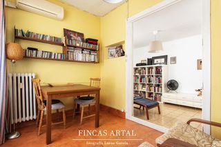 Flat in De José María Lacarra De Miguel