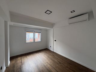 Appartement  Calle de amado nervo. Se vende exclusiva vivienda totalmente reformada en edificio reh