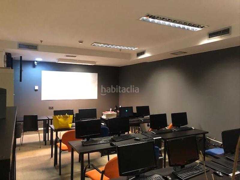 Foto ab6ac1c6-93fd-45e4-800f-8728c3520ef1. Büro in Paseo Independencia Zaragoza