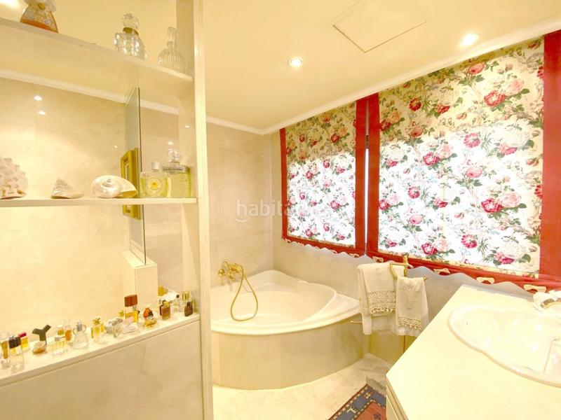 Foto 1648d5b8-997d-4b33-82e7-e3d9144cd87d. Xalet amb calefacció aparcament piscina a Ruiseñores Zaragoza